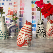 Black Polka-Dot Cat-Shaped Resin Accent Vase — product detail 3